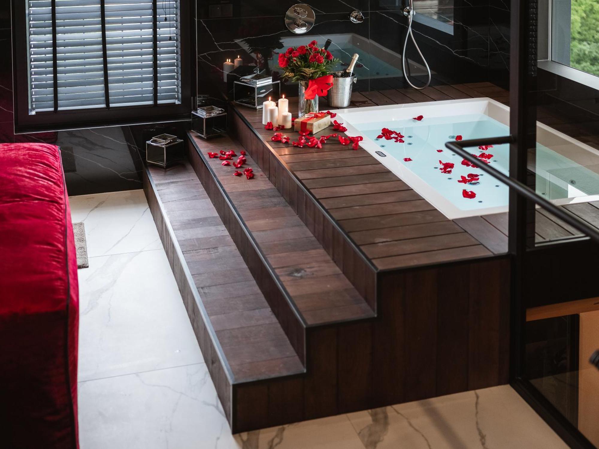 Апартаменты Art Penthouse With Jacuzzi - Krakow Center Экстерьер фото