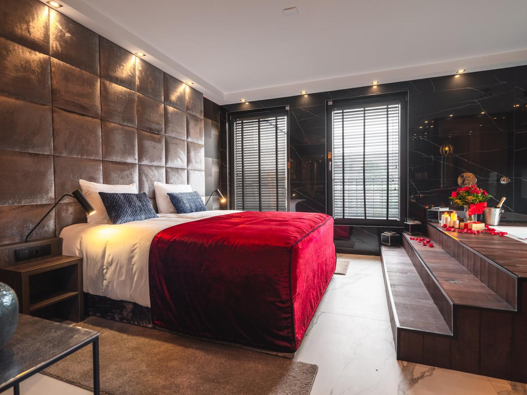 Апартаменты Art Penthouse With Jacuzzi - Krakow Center Экстерьер фото