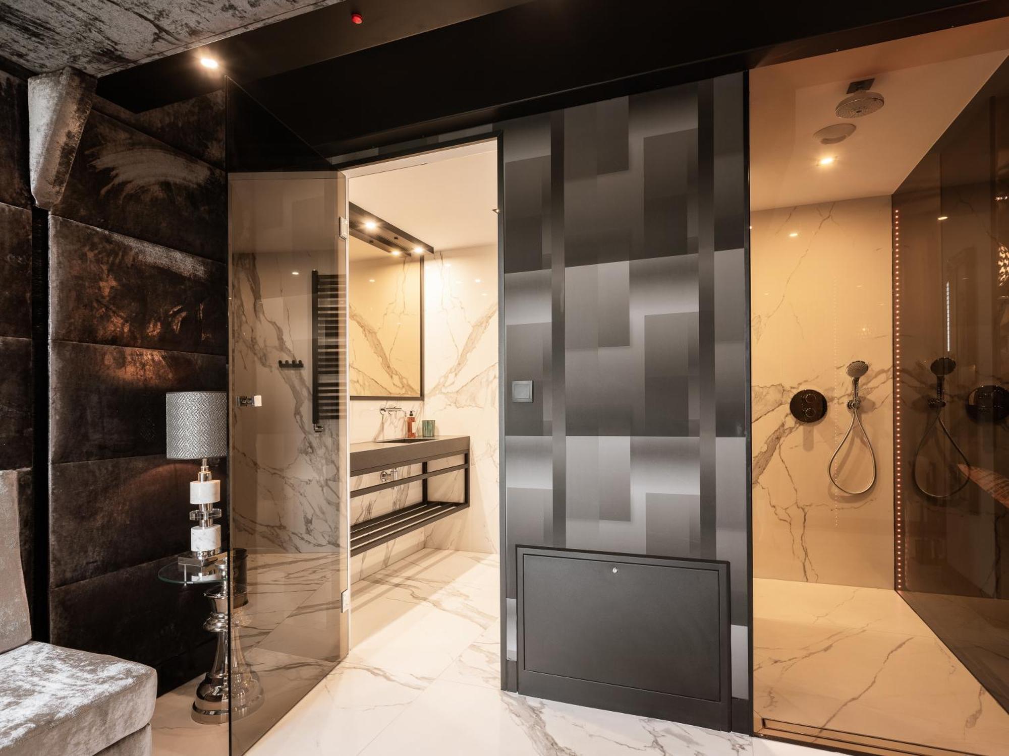 Апартаменты Art Penthouse With Jacuzzi - Krakow Center Номер фото